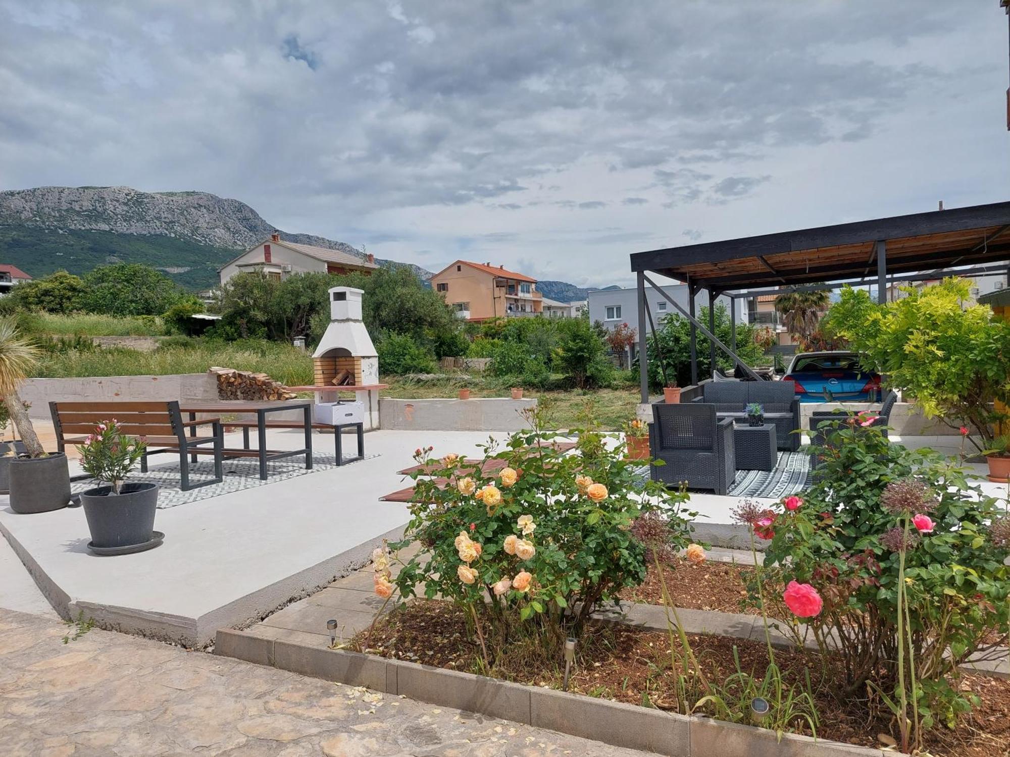 Spacious Apartment Close To The Sea In Split Area Kastela Ngoại thất bức ảnh